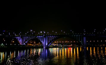 Henley Bridge at Night