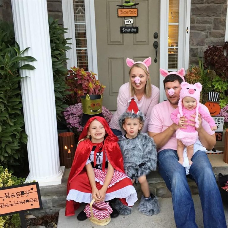 The Big List of Family Halloween Costume Ideas