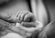 Confession: I Didn’t Bond With My Baby Right Away Confession: I Didn't Bond With My Baby Right Away