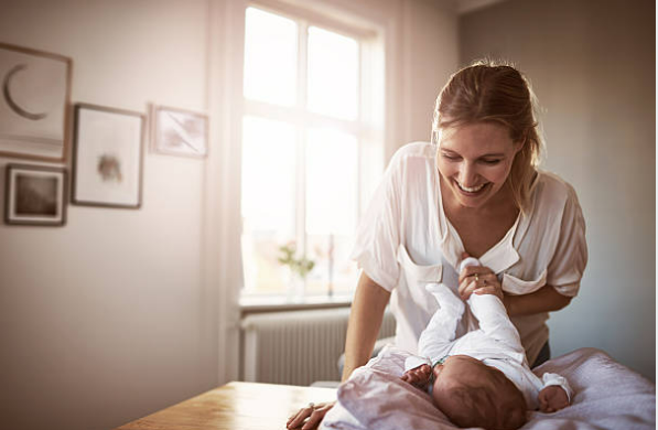 New Motherhood: I'm Lonely And That's Ok