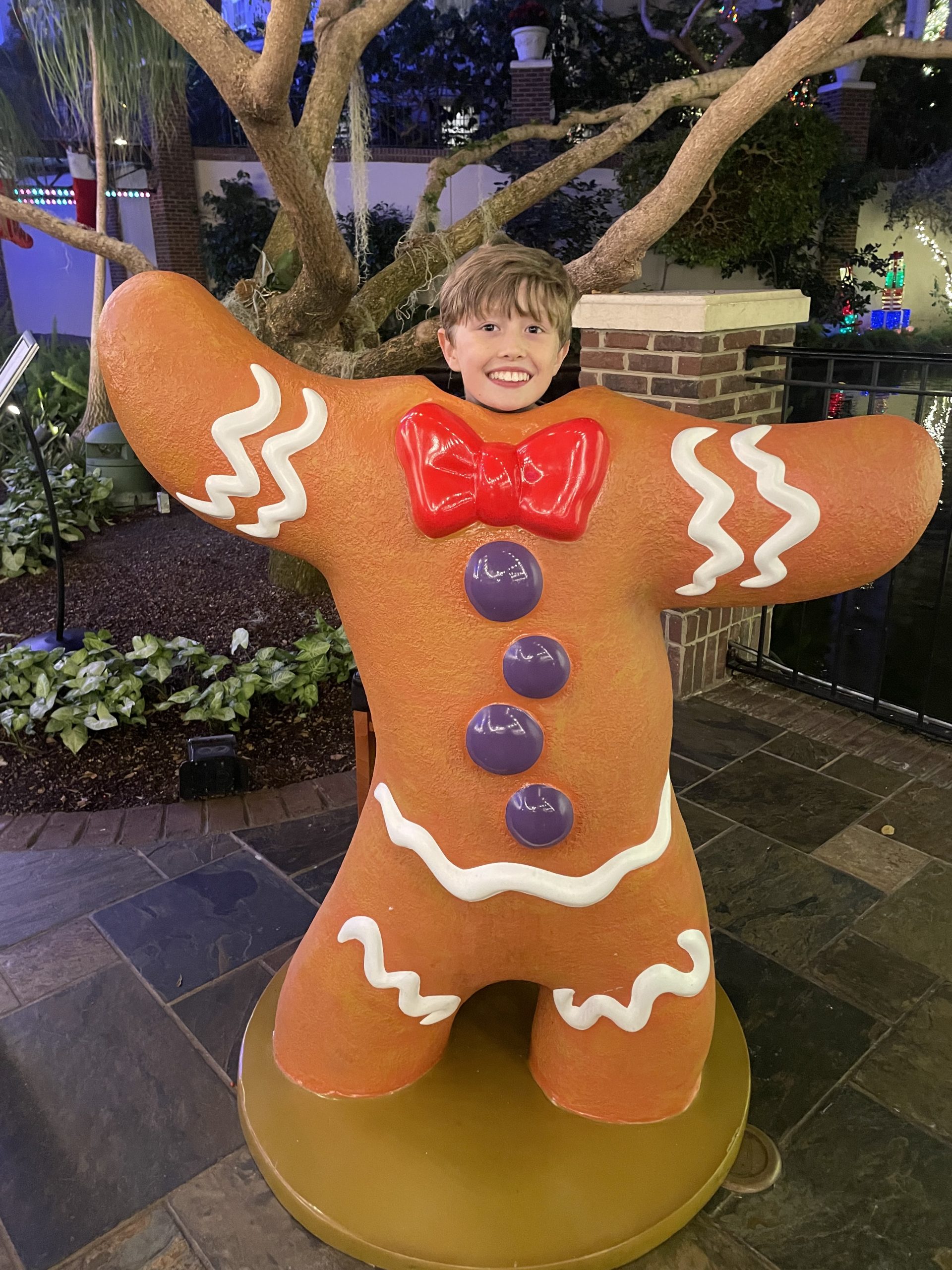 Gaylord Opryland Christmas Gingerbread Man