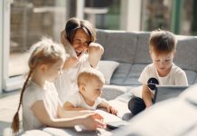 How To Keep Your Sanity When You’re Stuck At Home With Kids How To Keep Your Sanity When You're Stuck At Home With Kids