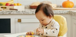 Everything My Toddler Ate Before 9am
