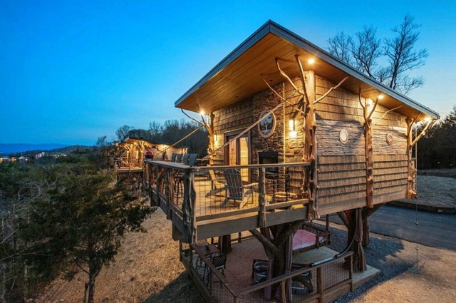 Sanctuary Treehouse Resort (2)