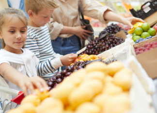 From Farm To Fork: Enjoy Knoxville’s Farmers Market With Your Little Foodies