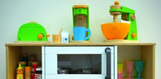 Dirty Microwaves And Ugly Cakes