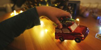 Simple Christmas Traditions For The Busy Mom